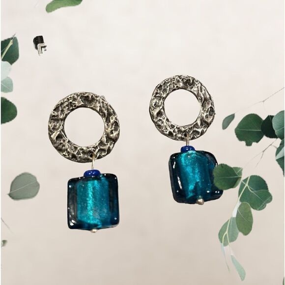 CHICO’s Silver disc & aqua‎ blue bead drop dangle earrings boho vibe - Picture 1 of 5
